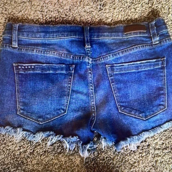 denim shorts - Picture 2 of 3